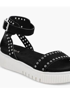 MIA Evelin Platform Sandal